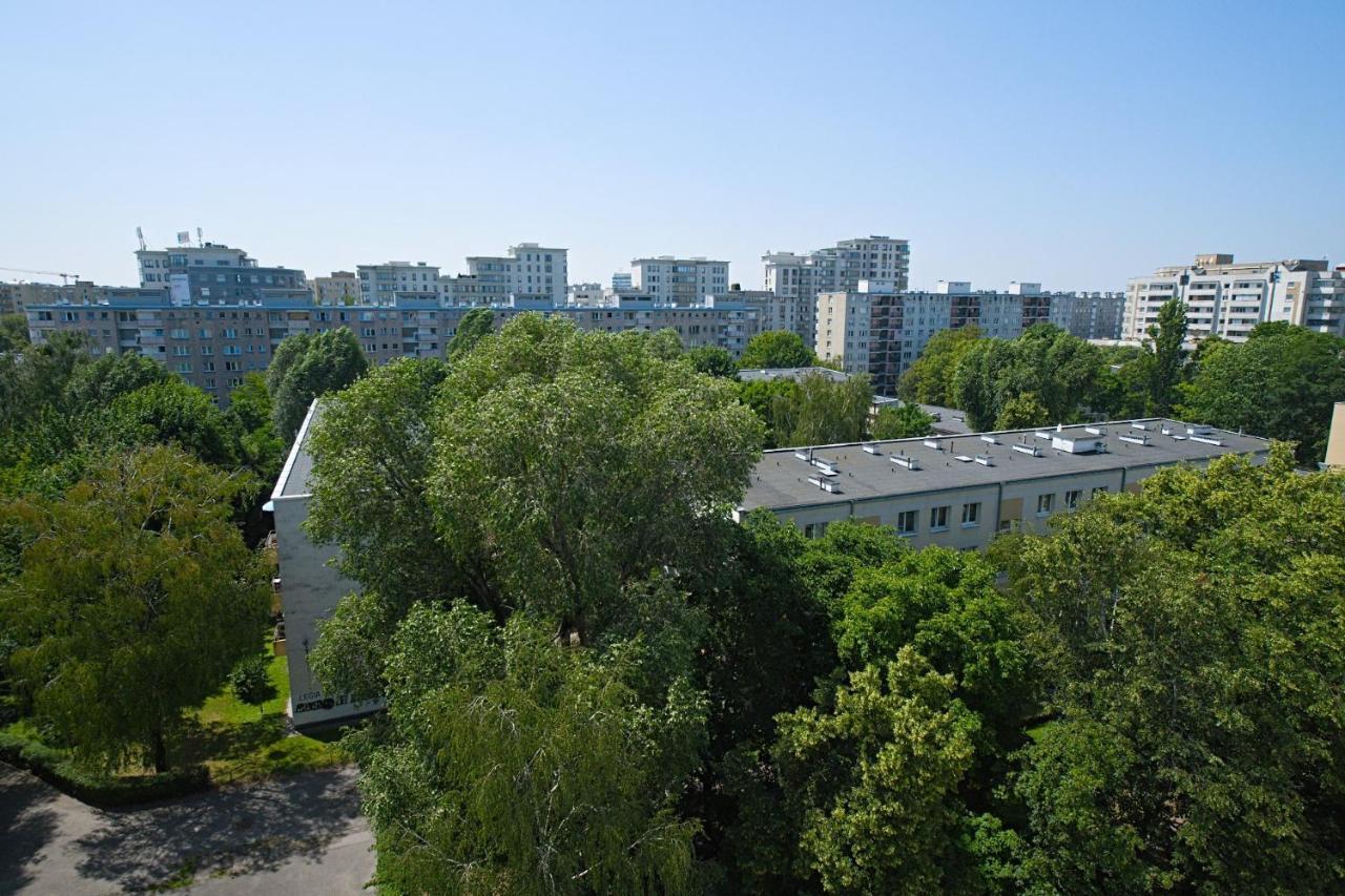 White Studio Next To Polin Polish Jews Musem Warsawa Bagian luar foto